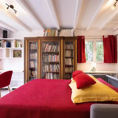 Sumptuous House Of 120m With Garden And Jacuzzi Σπίτι διακοπών