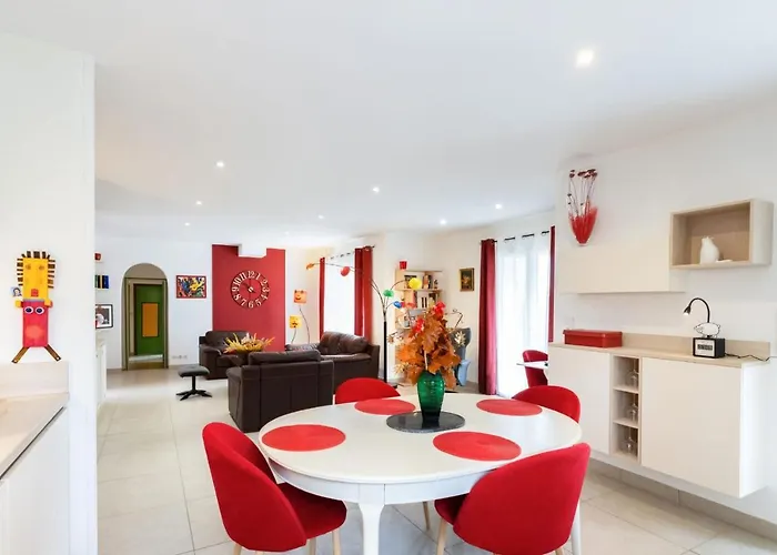 Ferienhaus Sumptuous House Of 120m With Garden And Jacuzzi Carcassonne